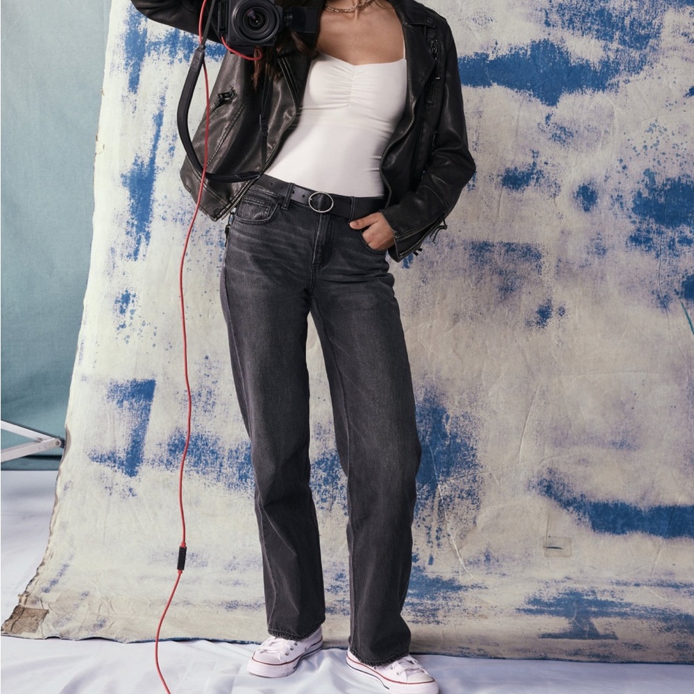 Ae Strigid High-Waisted Stovepipe Jean